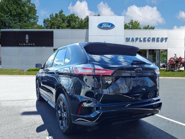 Certified 2022 Ford Edge SE w/ Black Appearance Package AWD/4WD image 3