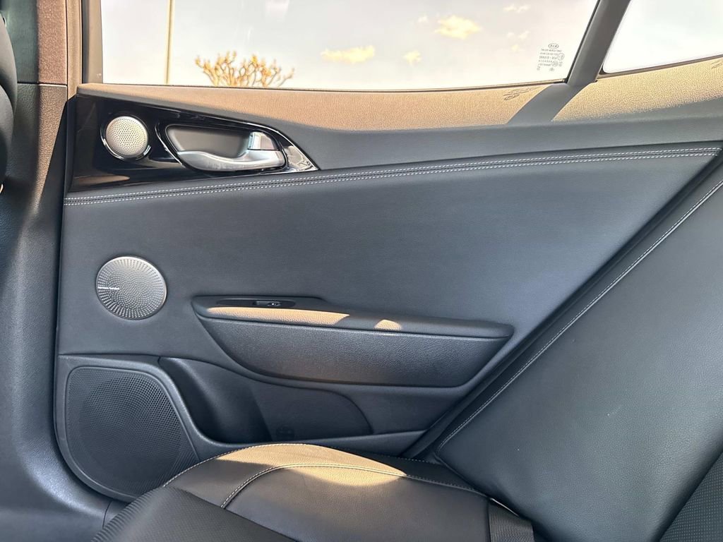 Used 2022 Kia Stinger GT-Line w/ Sun & Sound Package image 17