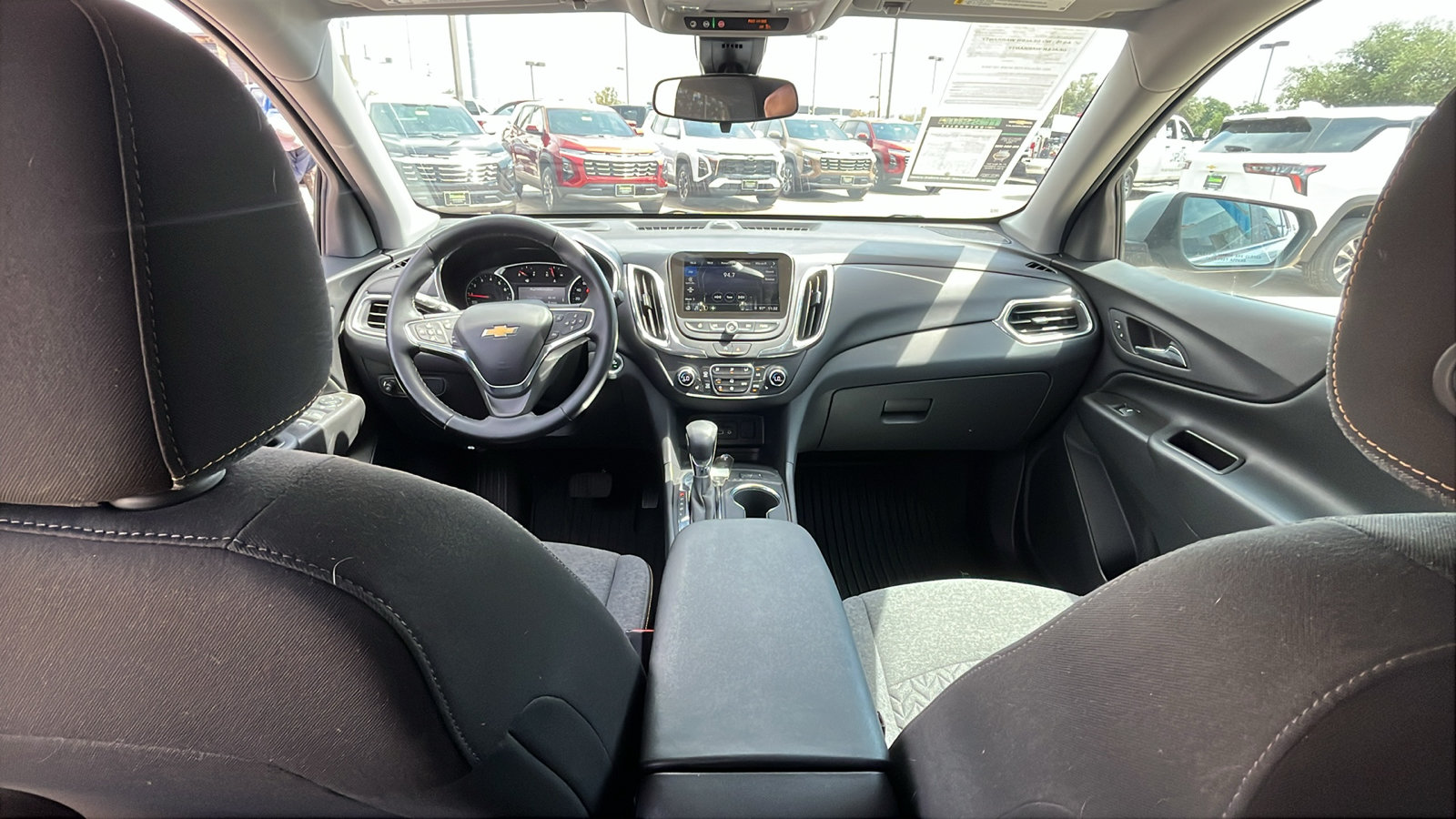 Used 2024 Chevrolet Equinox LT FWD image 25