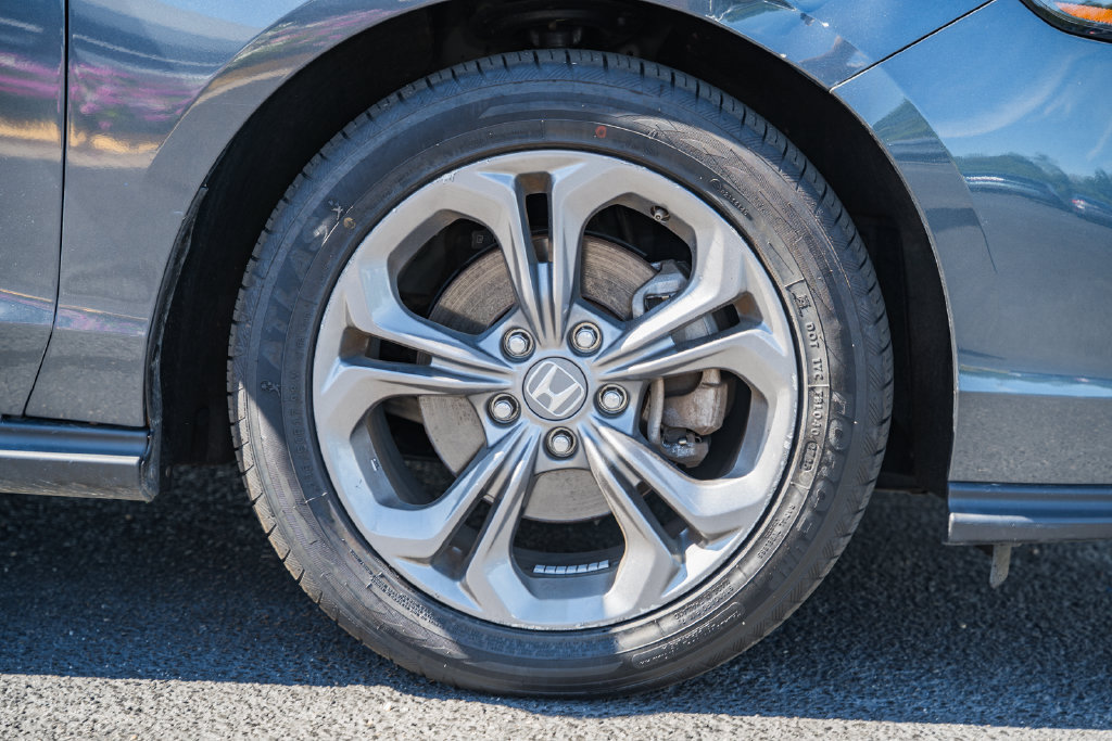 Used 2023 Honda Accord EX image 13