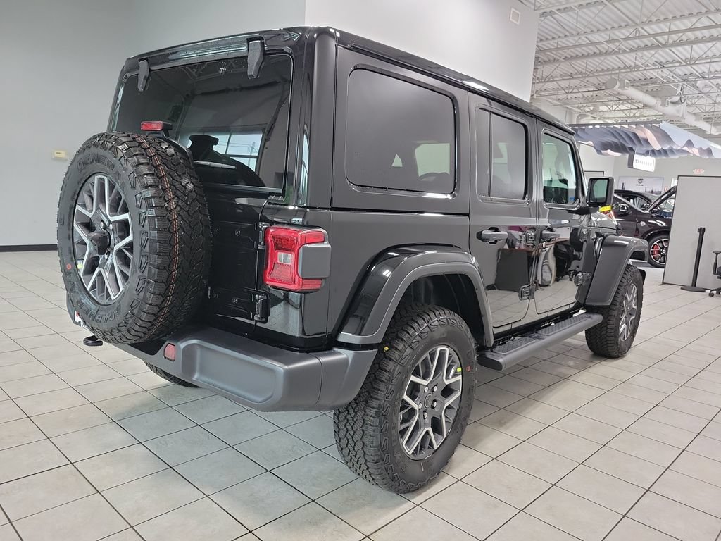 New 2026 Jeep Wrangler Unlimited Sahara w/ Technology Group AWD/4WD image 8