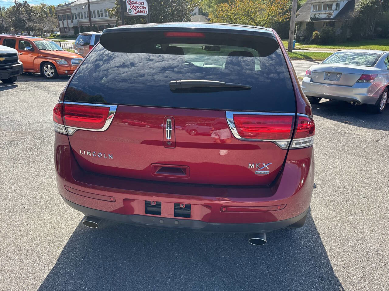Used 2014 Lincoln MKX AWD w/ Equipment Group 102A image 12