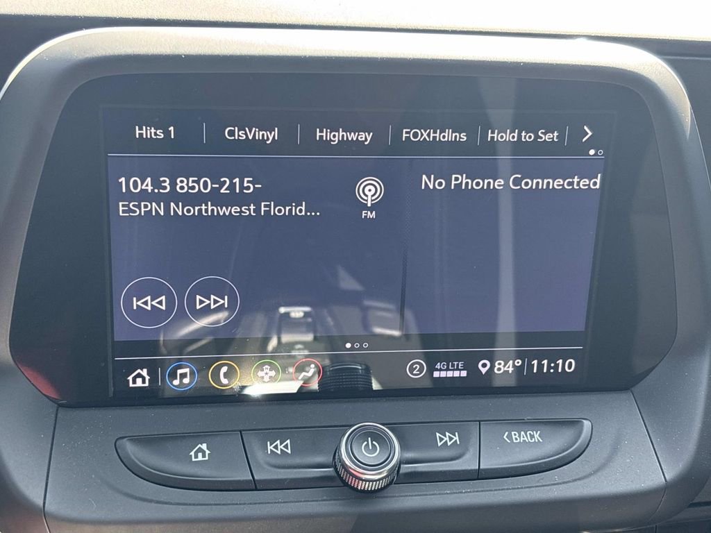 Used 2020 Chevrolet Camaro LT w/ Technology Package RWD image 17