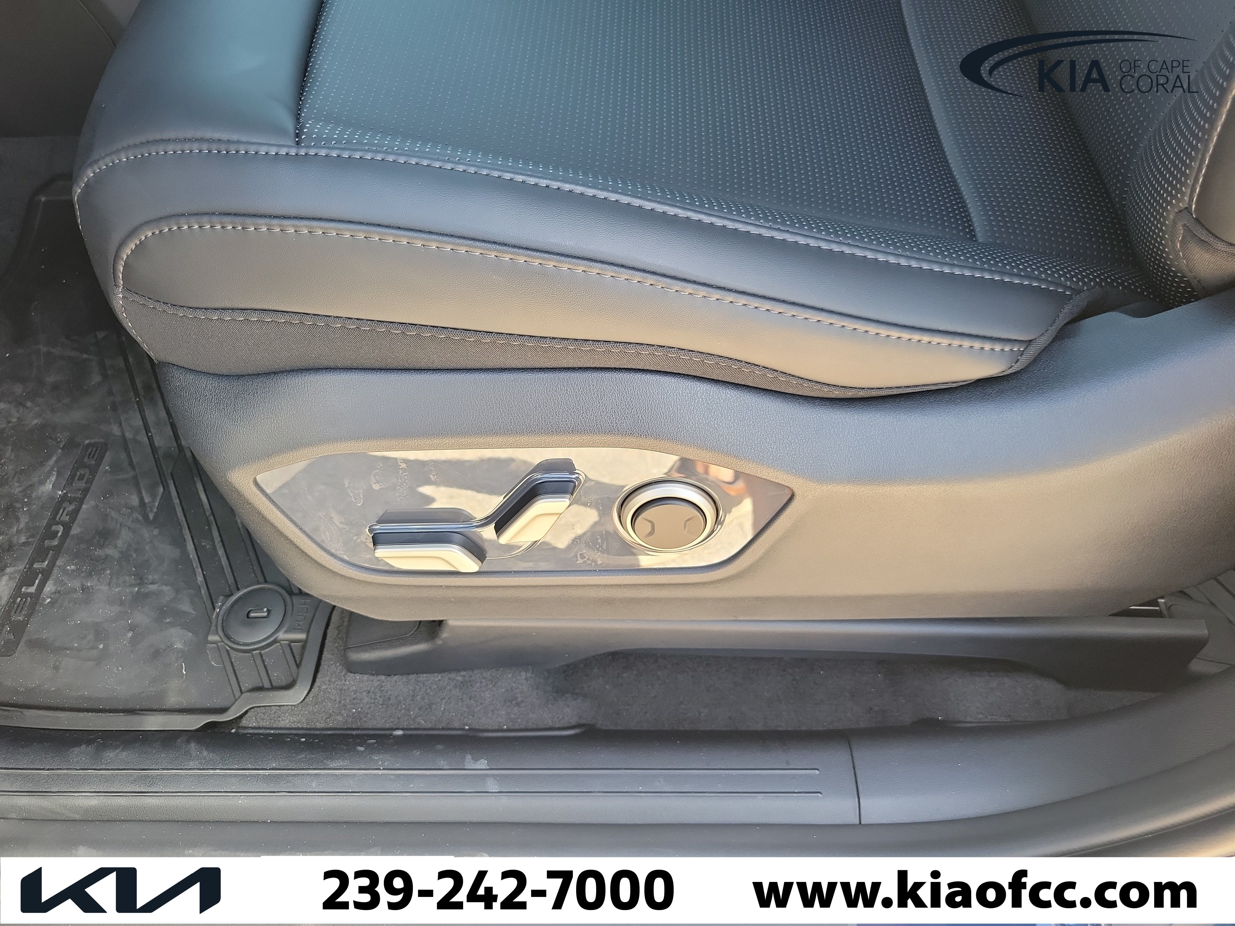 New 2027 Kia Telluride S w/ Towing Package FWD image 28