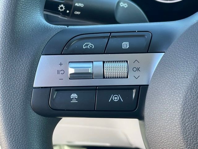 New 2025 Hyundai Tucson SE image 19