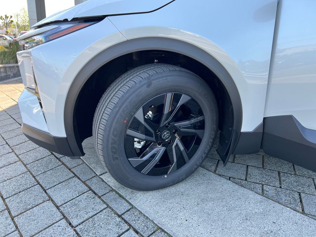 New 2026 Toyota C-HR AWD/4WD image 18