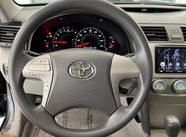 Used 2009 Toyota Camry LE image 25
