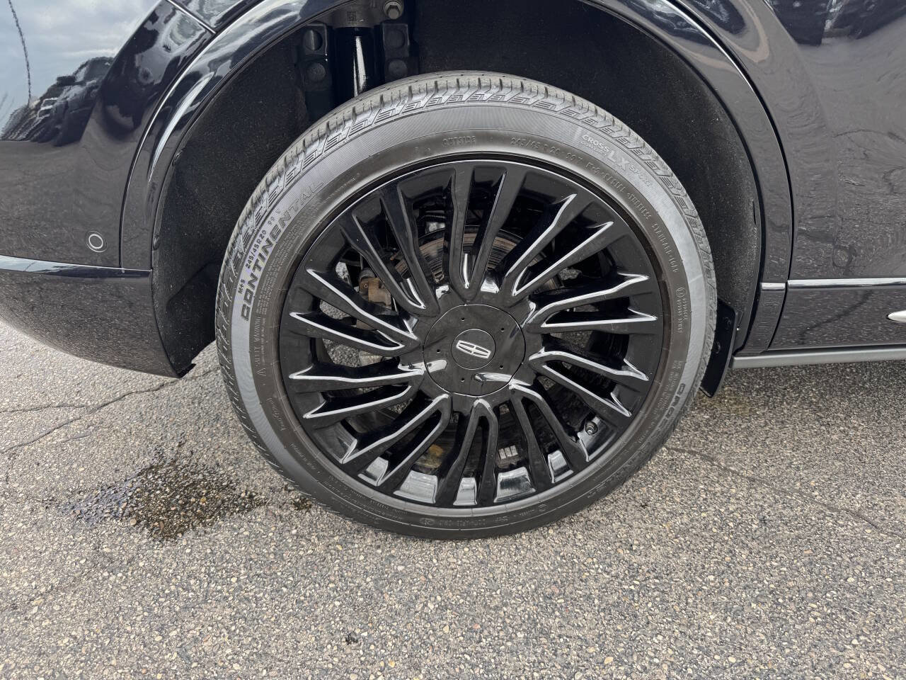 Used 2021 Lincoln Corsair Reserve w/ Equipment Group 201A image 7