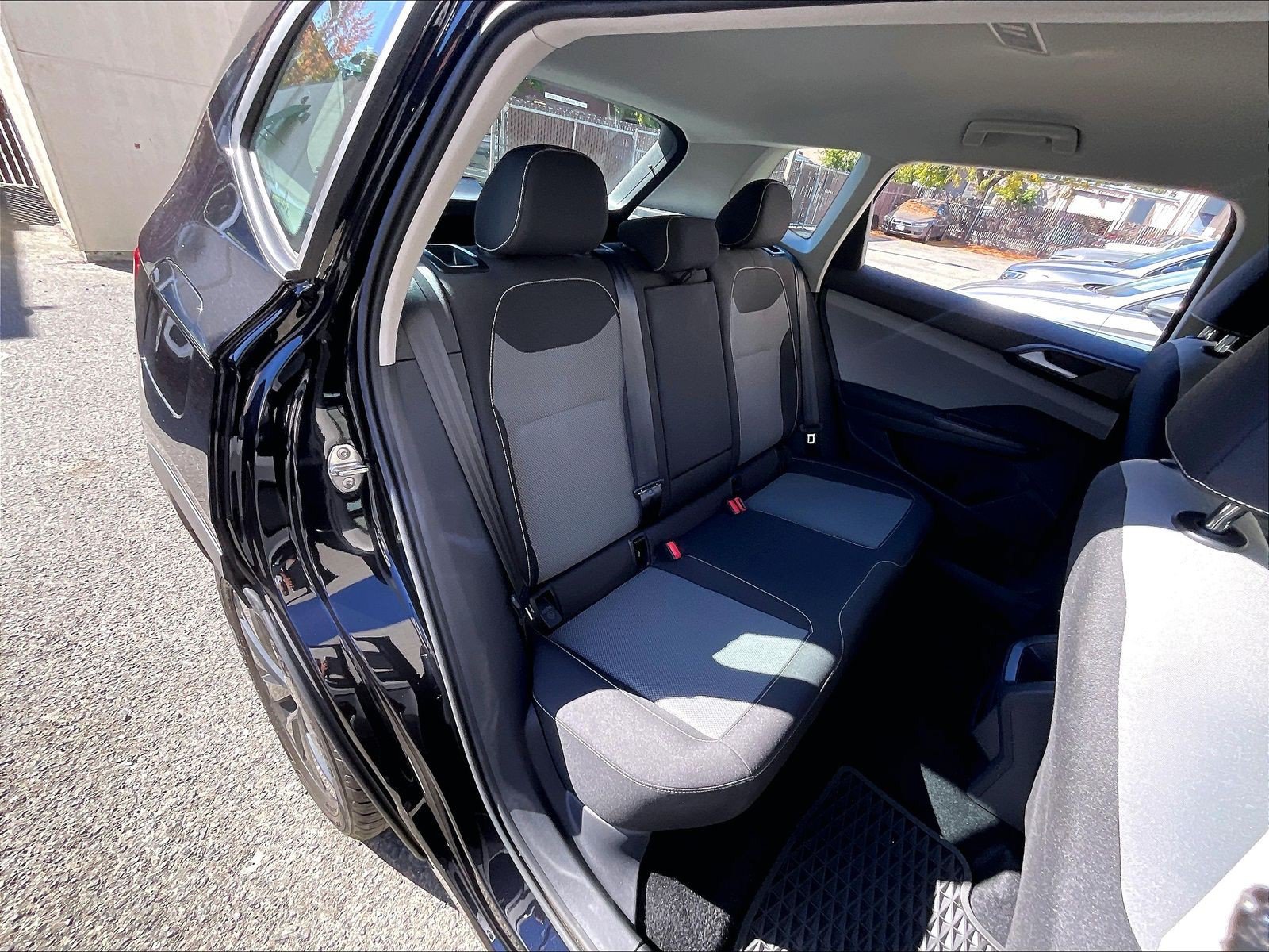 Certified 2023 Volkswagen Taos S FWD image 26