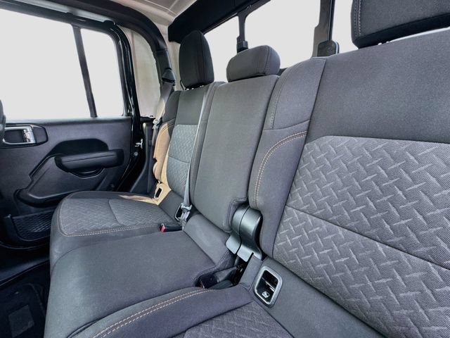 Used 2026 Jeep Gladiator Mojave AWD/4WD image 27