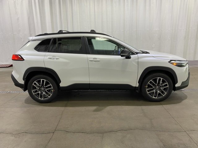 New 2026 Toyota Corolla Cross XLE w/ Convenience Package image 2