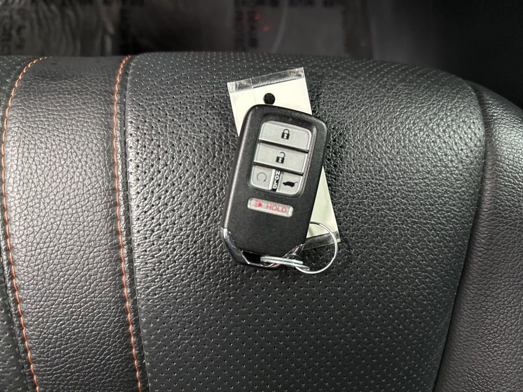 Used 2025 Honda Passport TrailSport image 40