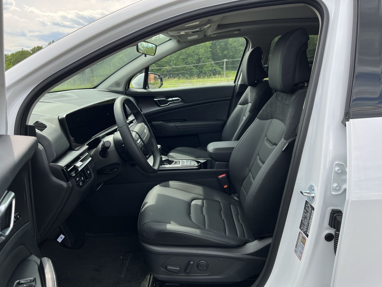 New 2026 Kia Sportage SX AWD/4WD image 26