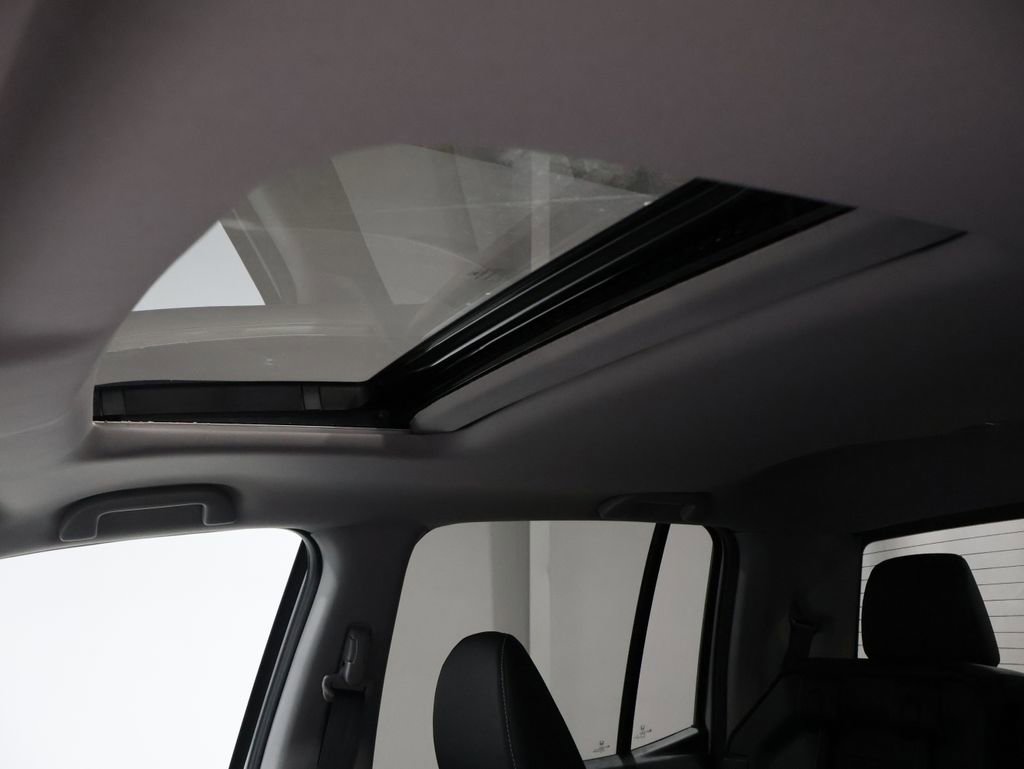 Used 2025 Honda Ridgeline RTL image 12