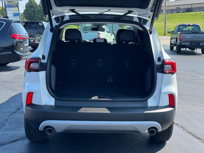 Used 2024 Ford Escape SE FWD image 5