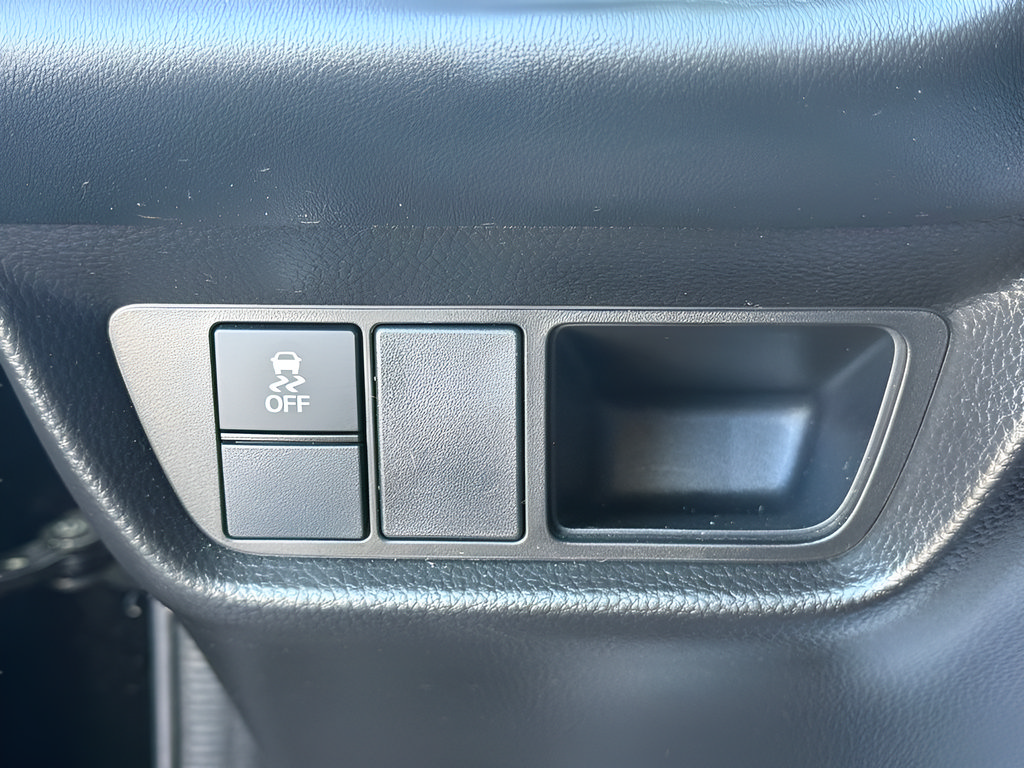 Used 2025 Honda HR-V Sport image 25