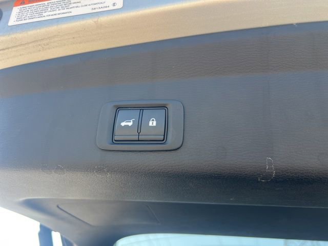 Used 2024 Mitsubishi Outlander SE image 9