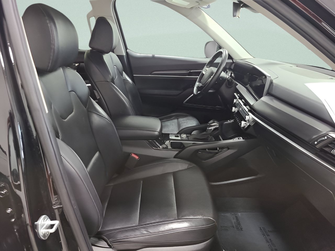 Used 2023 Kia Telluride S AWD/4WD image 11