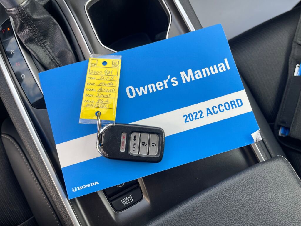 Used 2022 Honda Accord Sport image 4