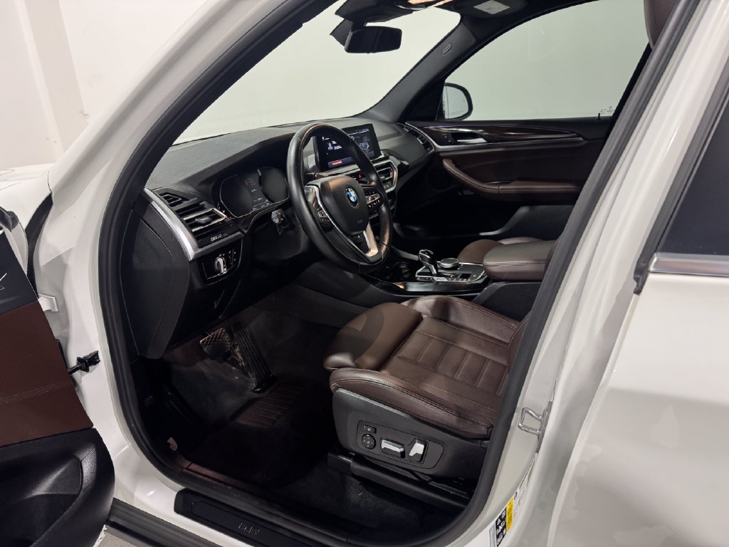 Used 2022 BMW X3 xDrive30i AWD/4WD image 14