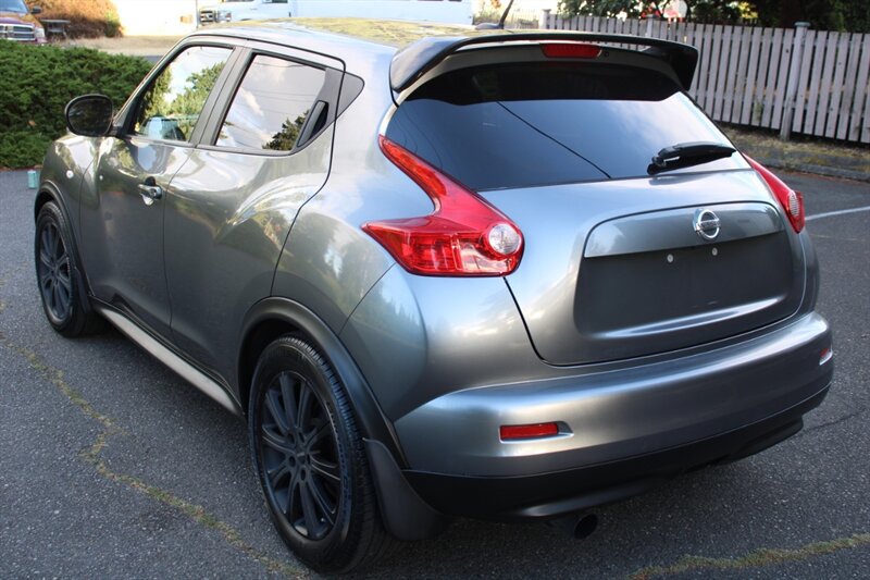 Used 2013 Nissan Juke SL w/ Midnight Edition AWD/4WD image 4