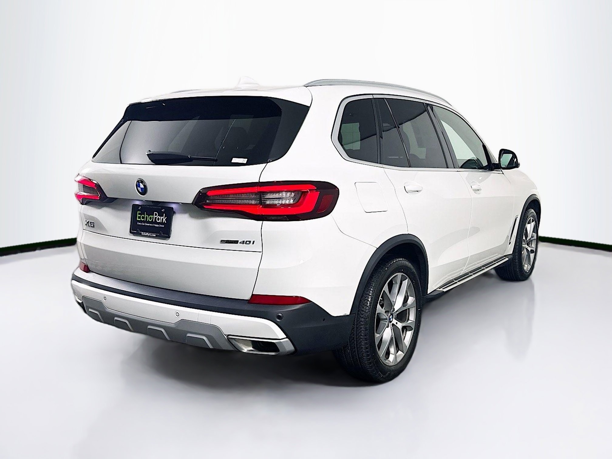 Used 2023 BMW X5 sDrive40i w/ Parking Assistance Package image 9