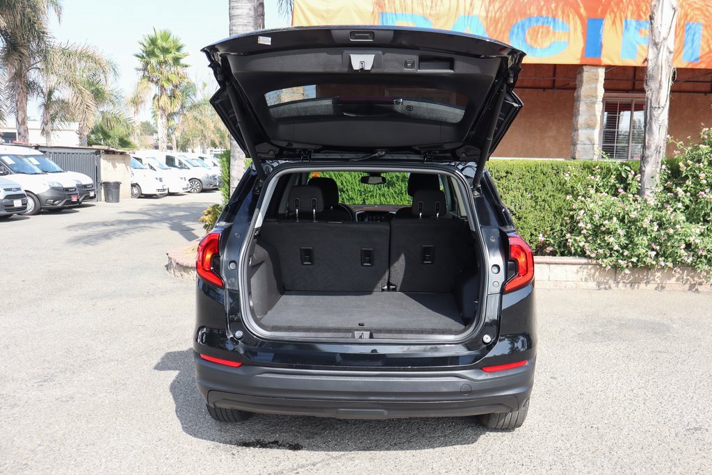 Used 2020 GMC Terrain SLE w/ Driver Convenience Package image 8