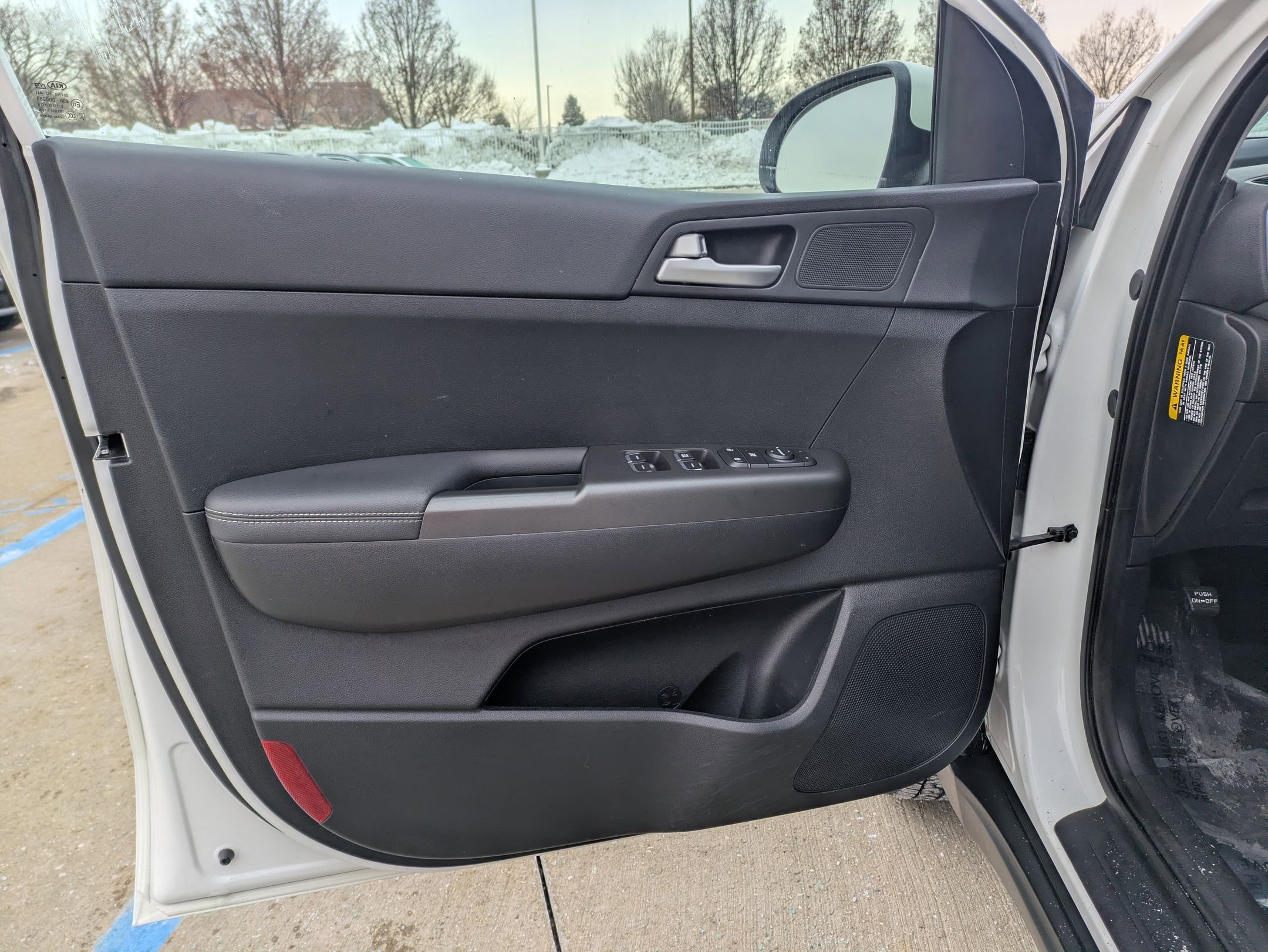 Used 2019 Kia Sportage LX w/ LX Popular Package image 11