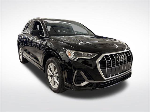 Certified 2025 Audi Q3 2.0T Premium Plus w/ Premium Plus Package AWD/4WD image 7