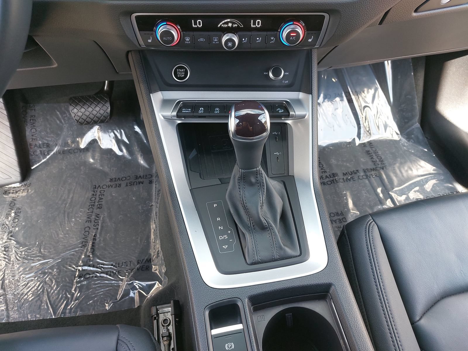 Certified 2025 Audi Q3 2.0T Premium w/ Convenience Package AWD/4WD image 22