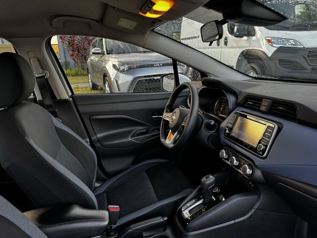 Used 2023 Nissan Versa SV image 13