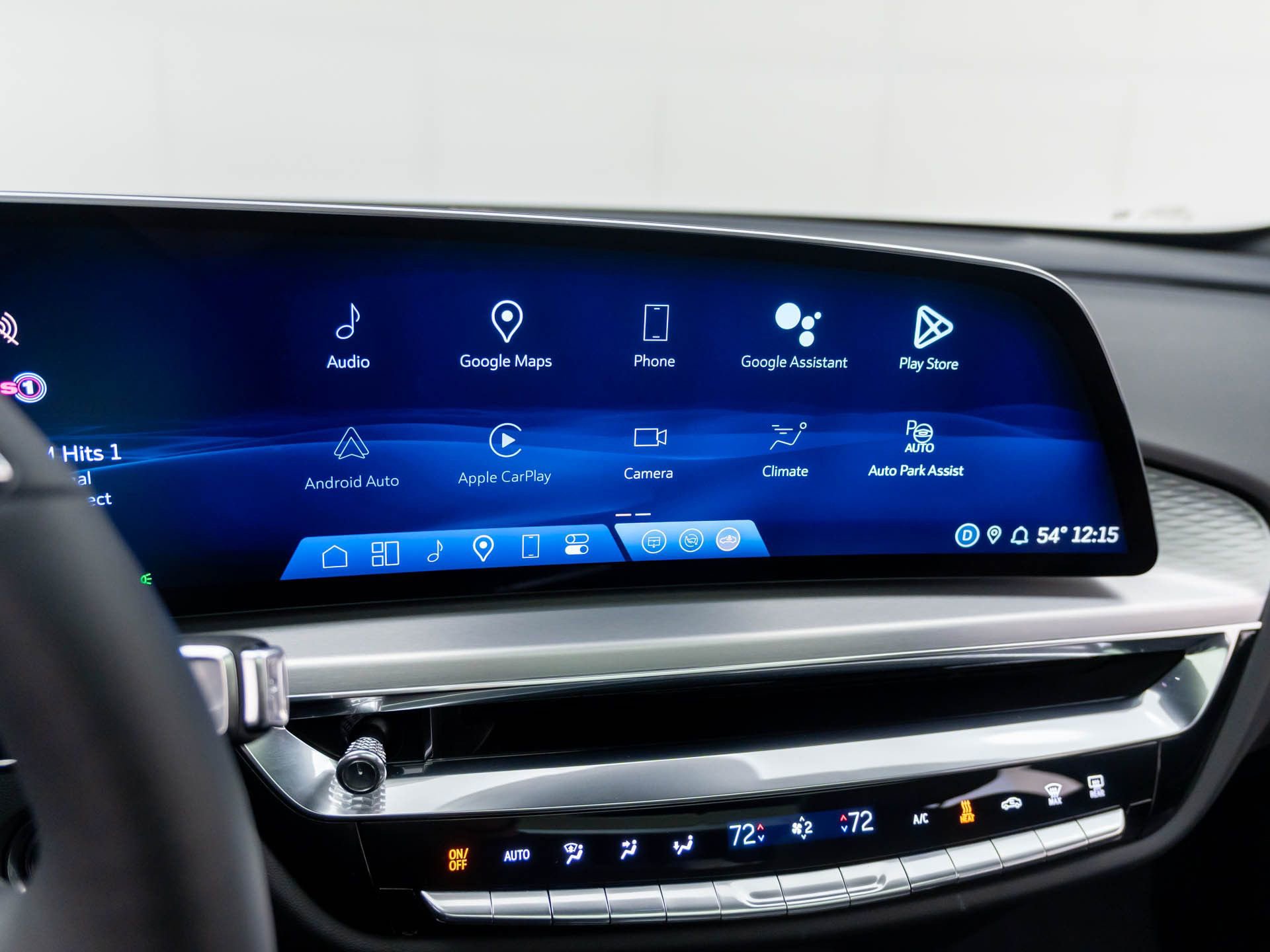 Used 2024 Cadillac Lyriq Luxury w/ LPO, Floor Liner Package image 33