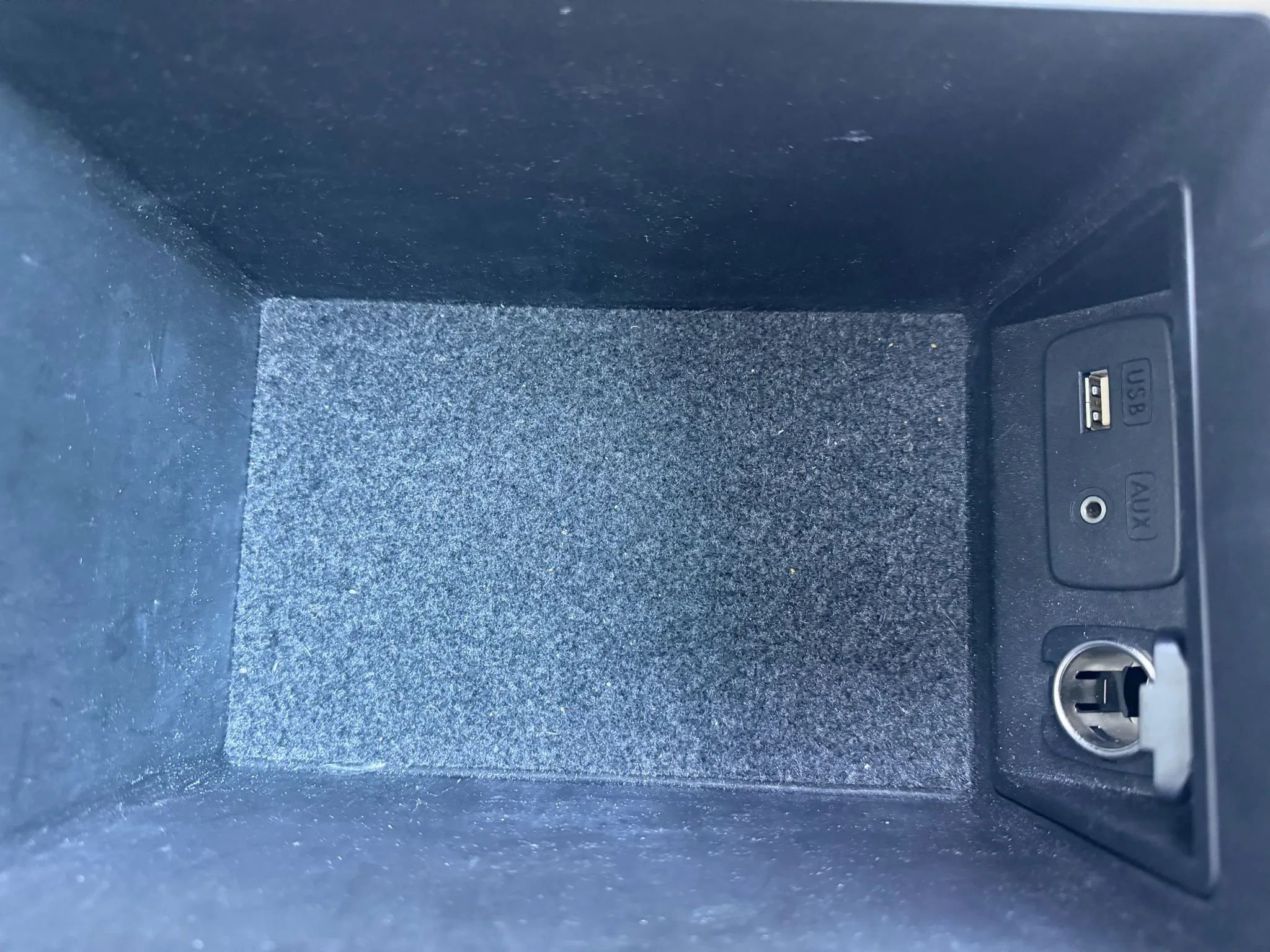 Used 2011 Subaru Outback 2.5i Limited image 21