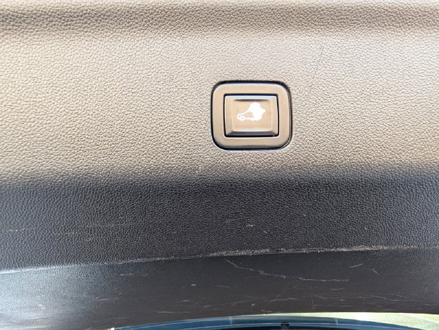Used 2021 Chevrolet Tahoe Z71 AWD/4WD image 24