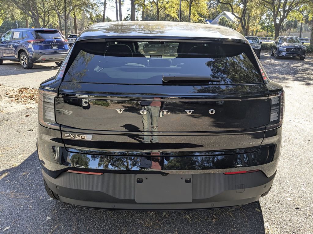New 2025 Volvo EX30 Ultra w/ Climate Package image 5