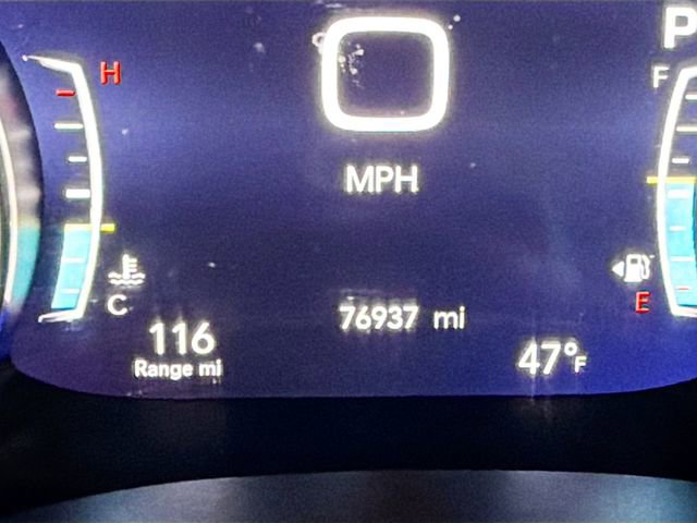 Used 2017 Chrysler Pacifica Touring-L Plus image 11