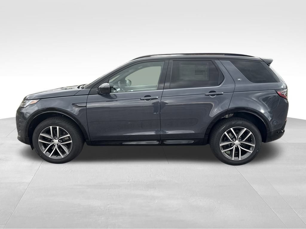 New 2025 Land Rover Discovery Sport Dynamic SE video 2