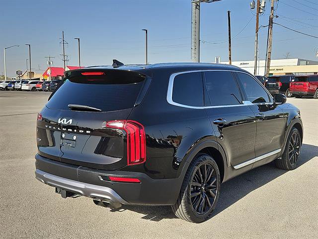 Used 2022 Kia Telluride SX w/ SX Prestige Package image 4