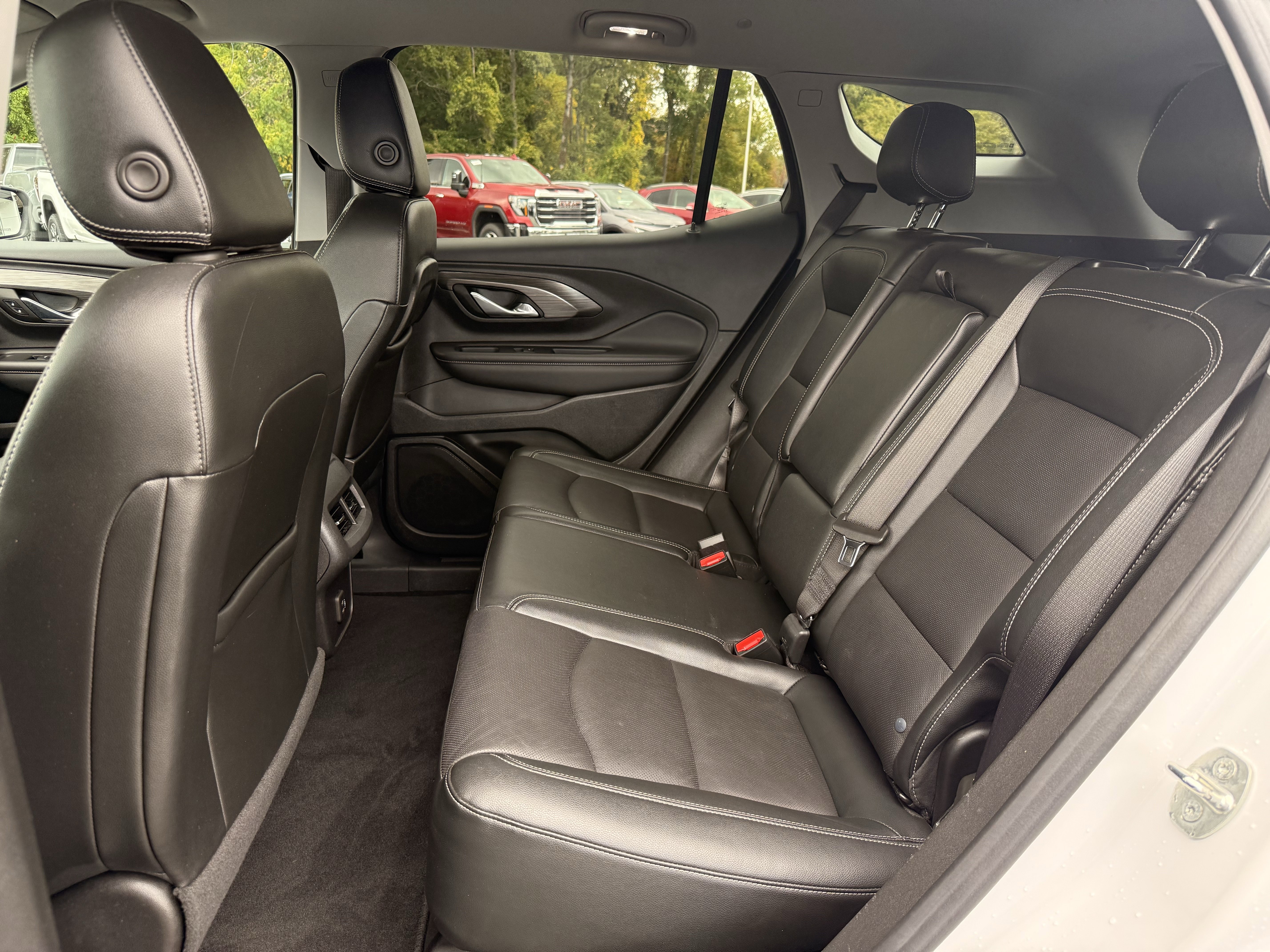 Certified 2023 GMC Terrain SLT image 18