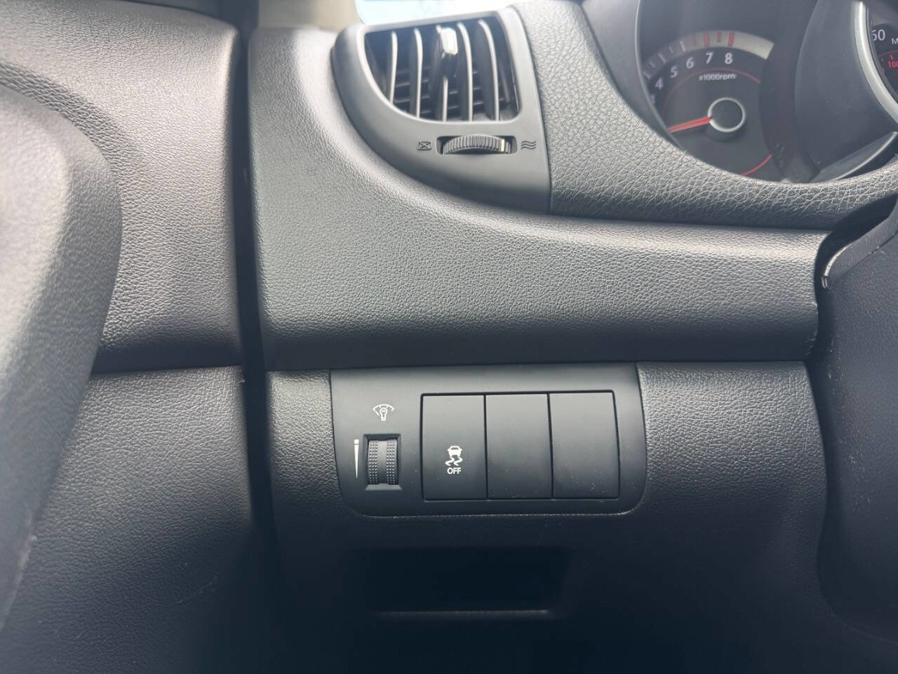 Used 2012 Kia Forte EX w/ Fuel Economy Pkg image 27