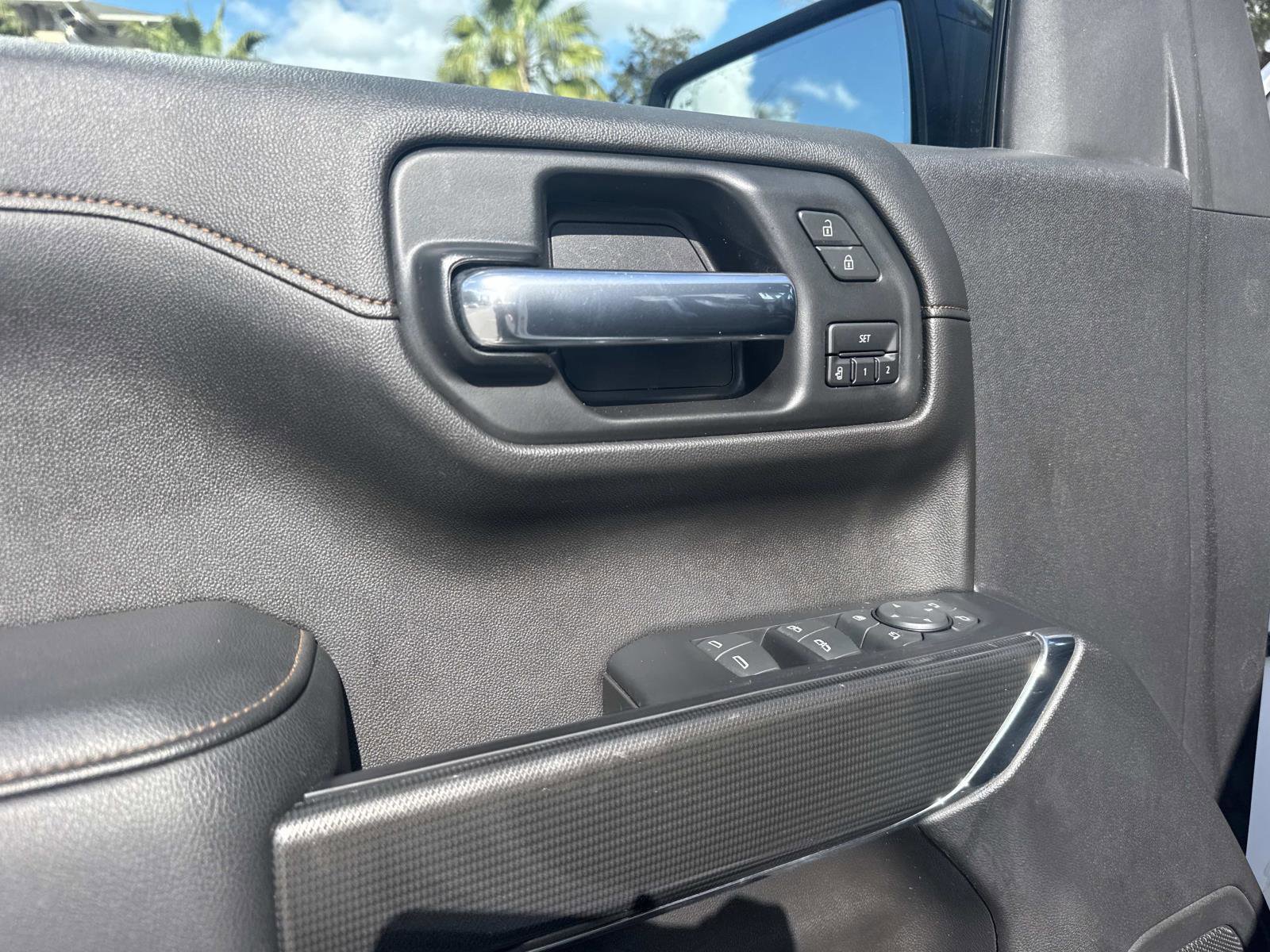 Used 2020 GMC Sierra 1500 AT4 w/ AT4 Premium Package image 19