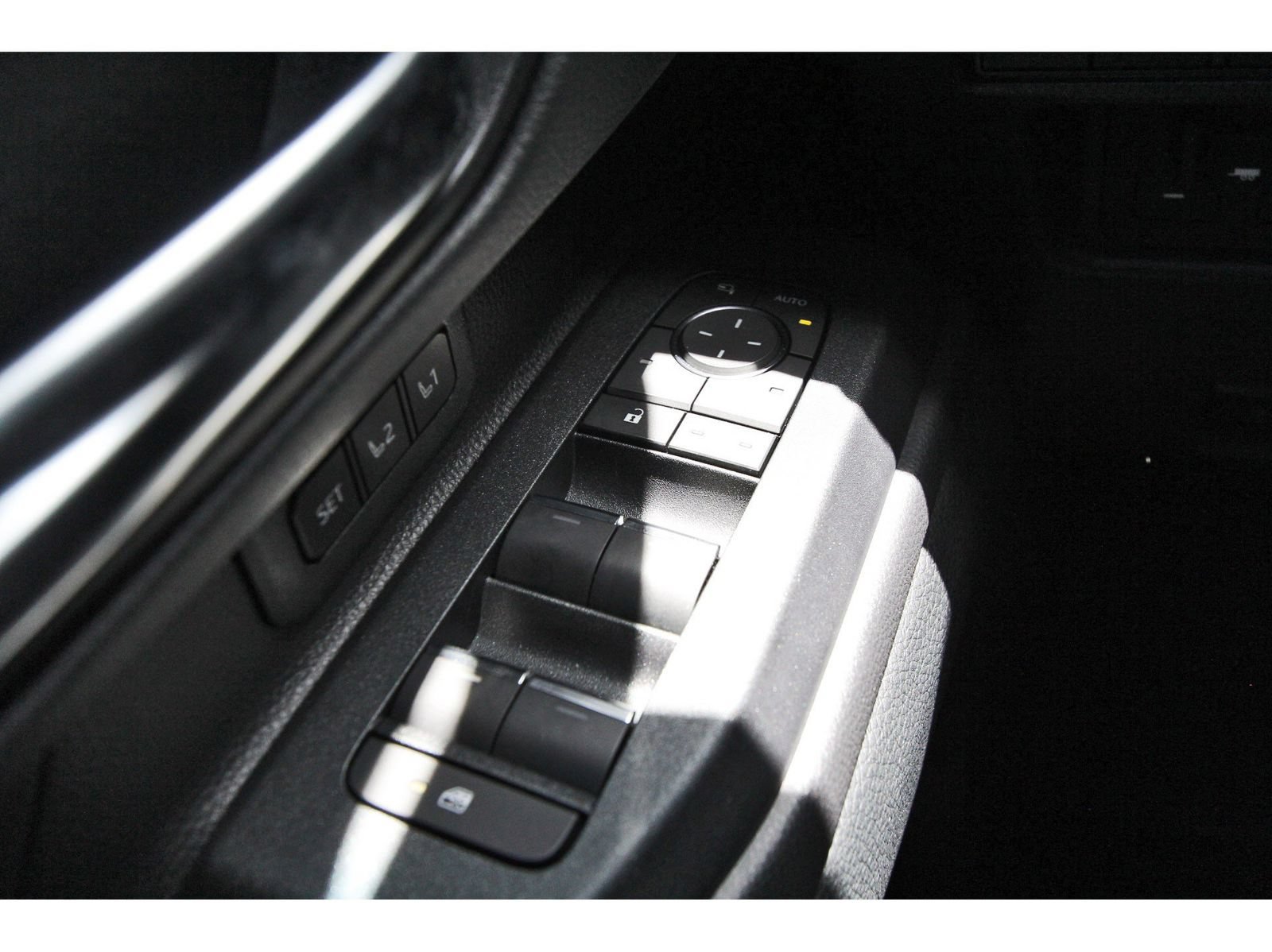 Used 2026 Toyota Land Cruiser w/ Premium Package AWD/4WD image 21