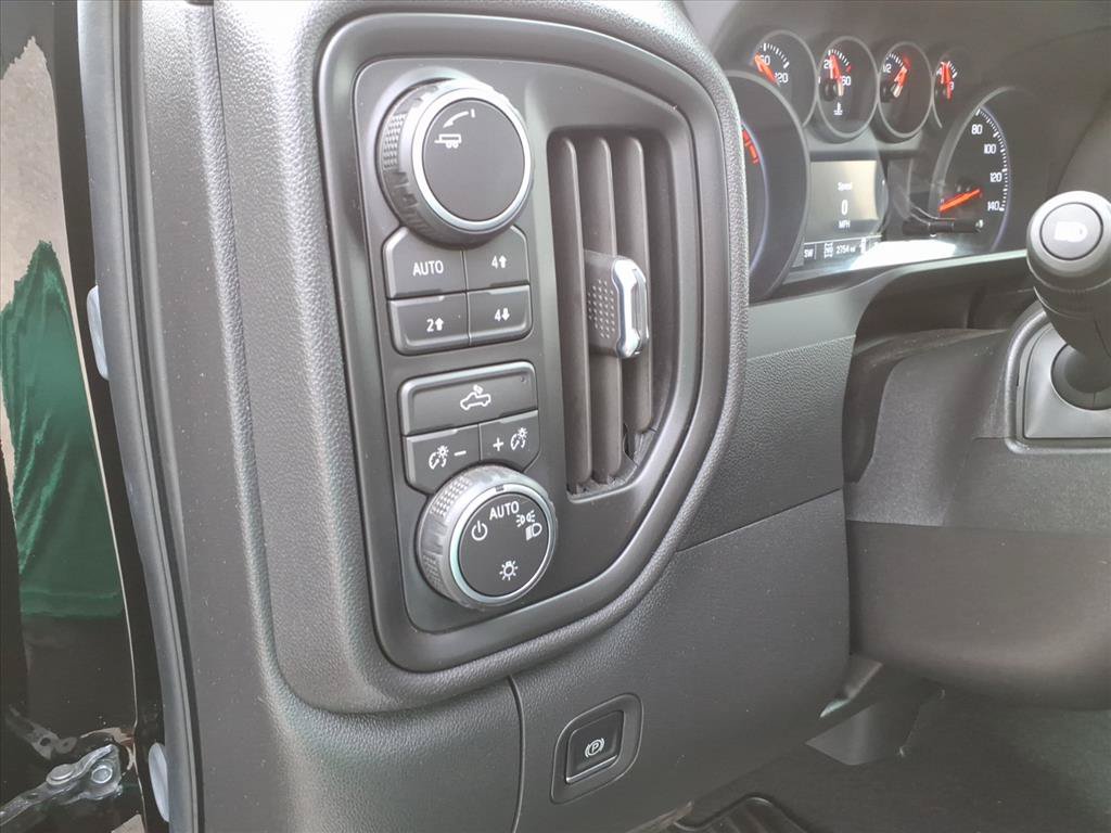 Used 2026 Chevrolet Silverado 1500 W/T w/ WT Value Package AWD/4WD image 19