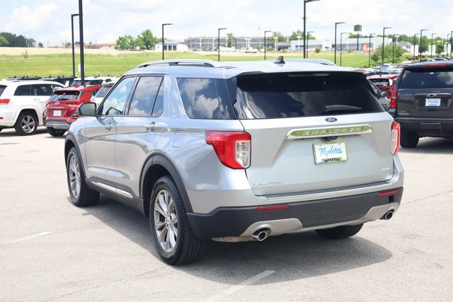 Used 2023 Ford Explorer Limited AWD/4WD image 5