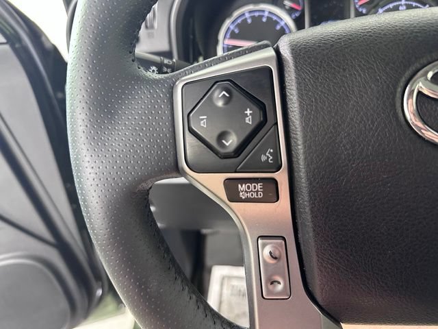Used 2022 Toyota 4Runner Limited AWD/4WD image 26