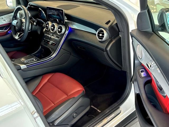 Used 2023 Mercedes-Benz GLC 300 4MATIC Coupe image 39