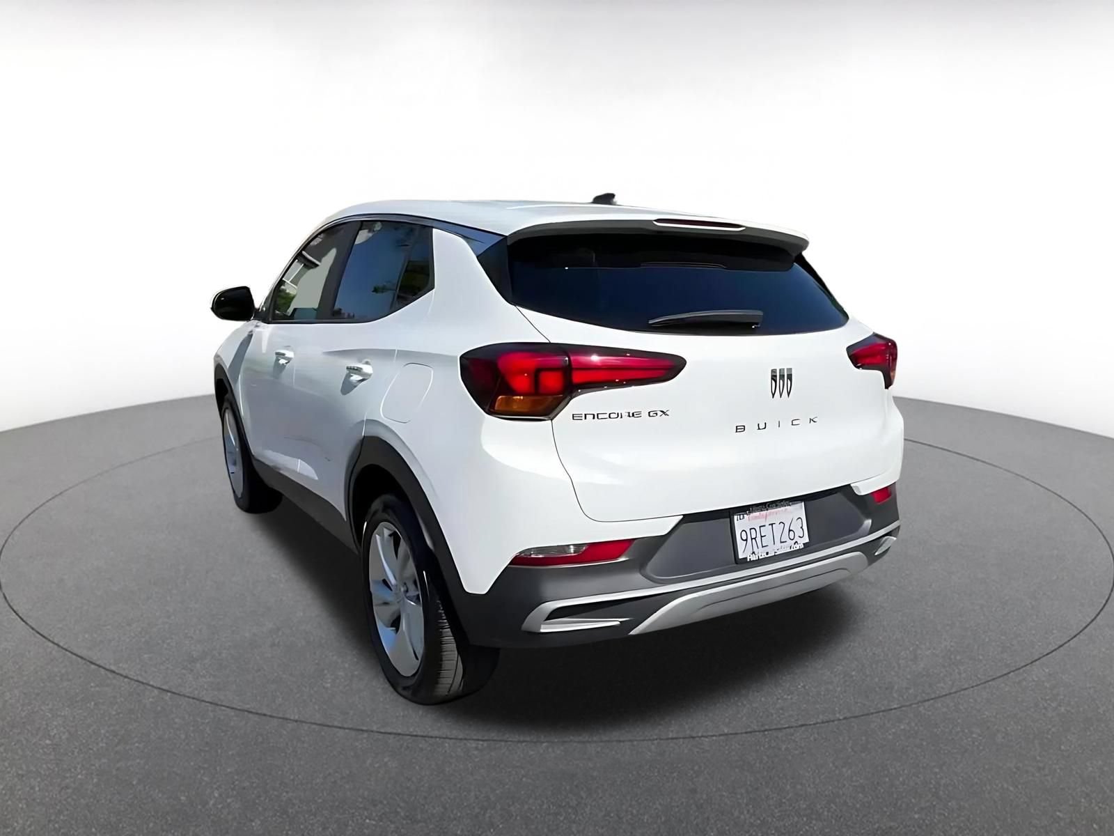 Used 2025 Buick Encore GX Preferred FWD image 11