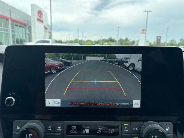 Used 2026 Toyota Grand Highlander AWD image 34
