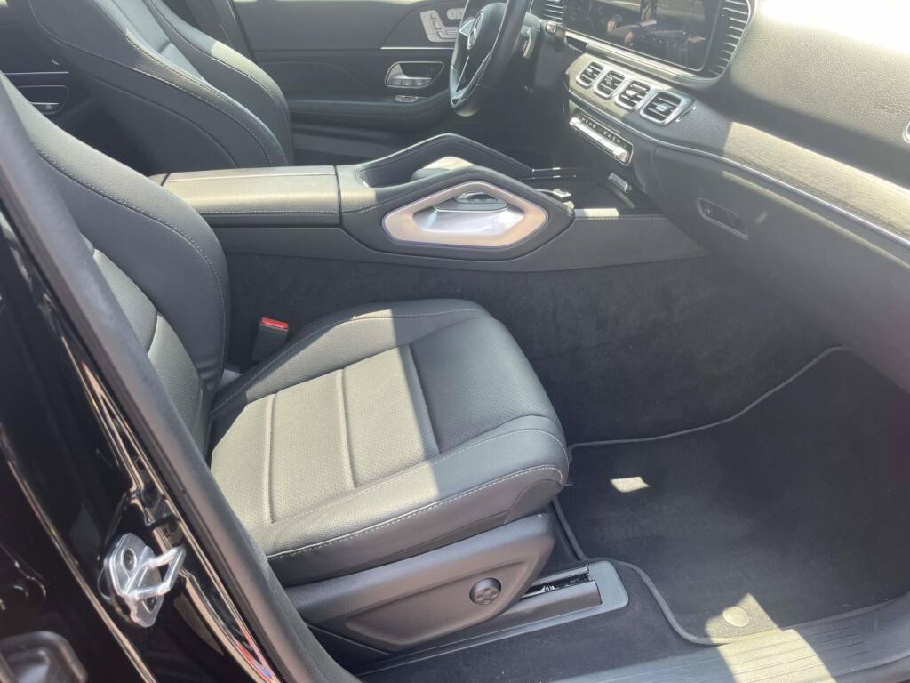 Certified 2025 Mercedes-Benz GLE 350 4MATIC w/ AMG Line Exterior image 22