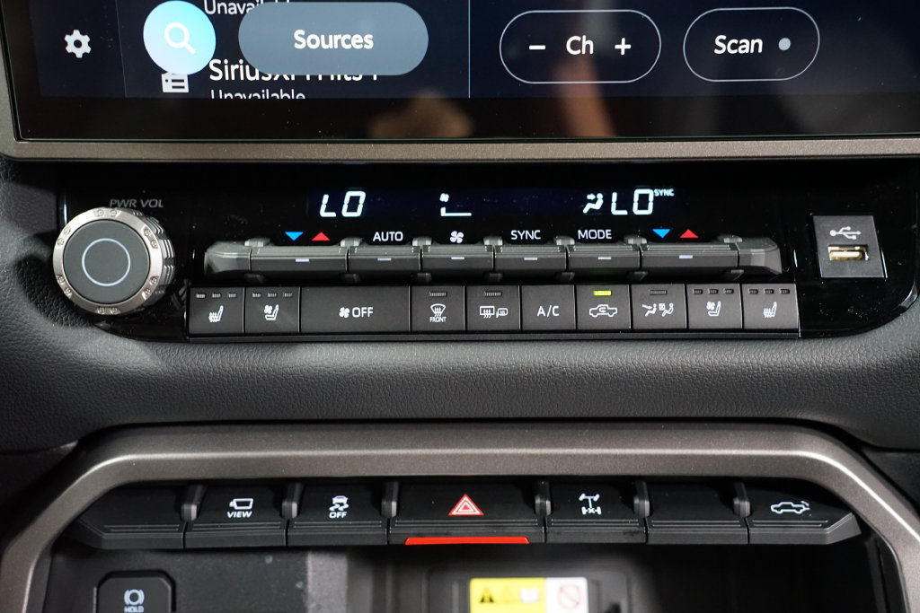 New 2026 Toyota Tundra Limited AWD/4WD image 22